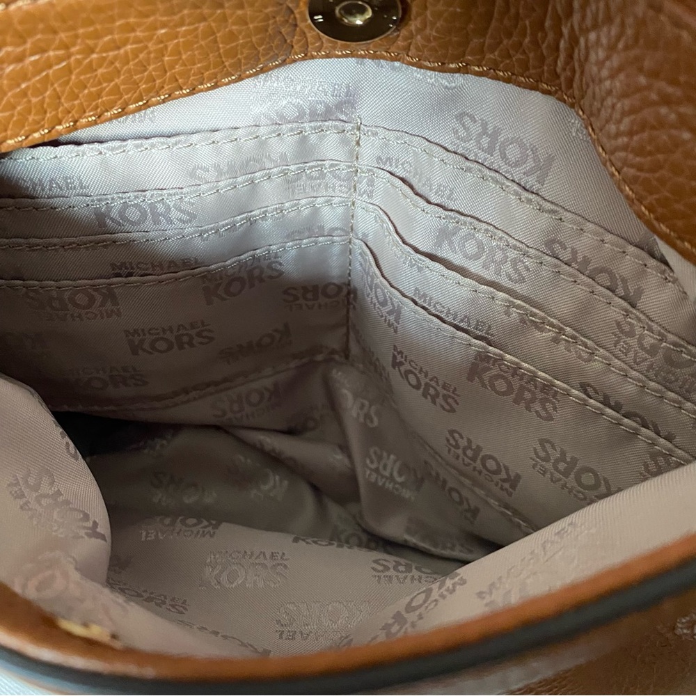 NWOT Michael Kors Y2K Chestnut Leather Boho Shoulder Bag with Gold Accents - Picture 10 of 16
